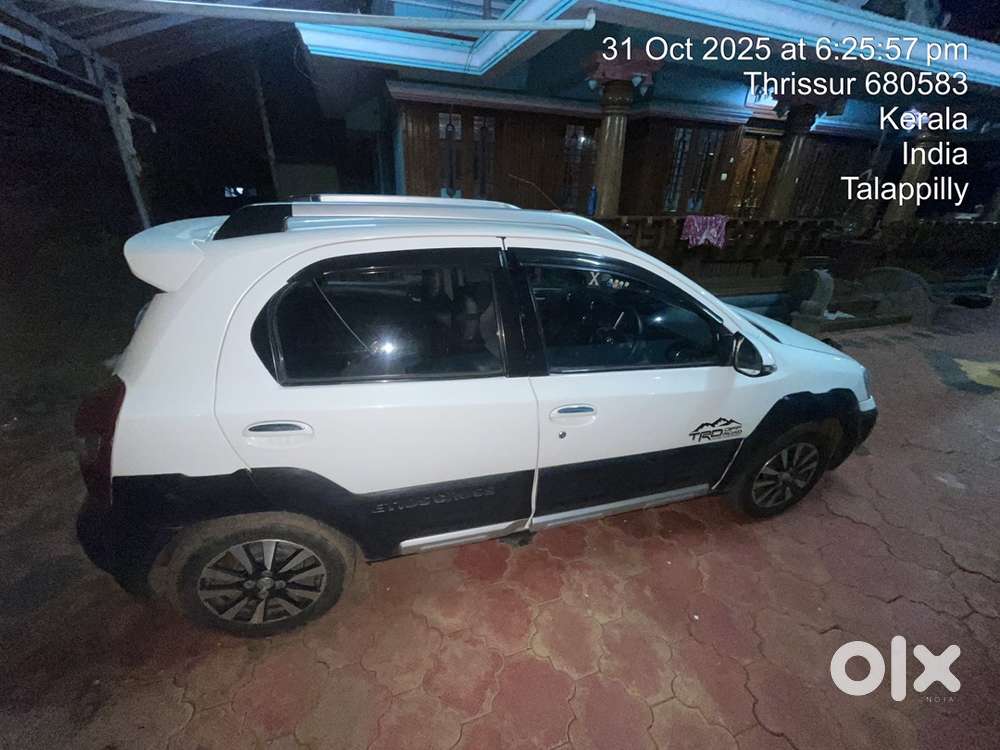 Toyota Etios Cross 2014