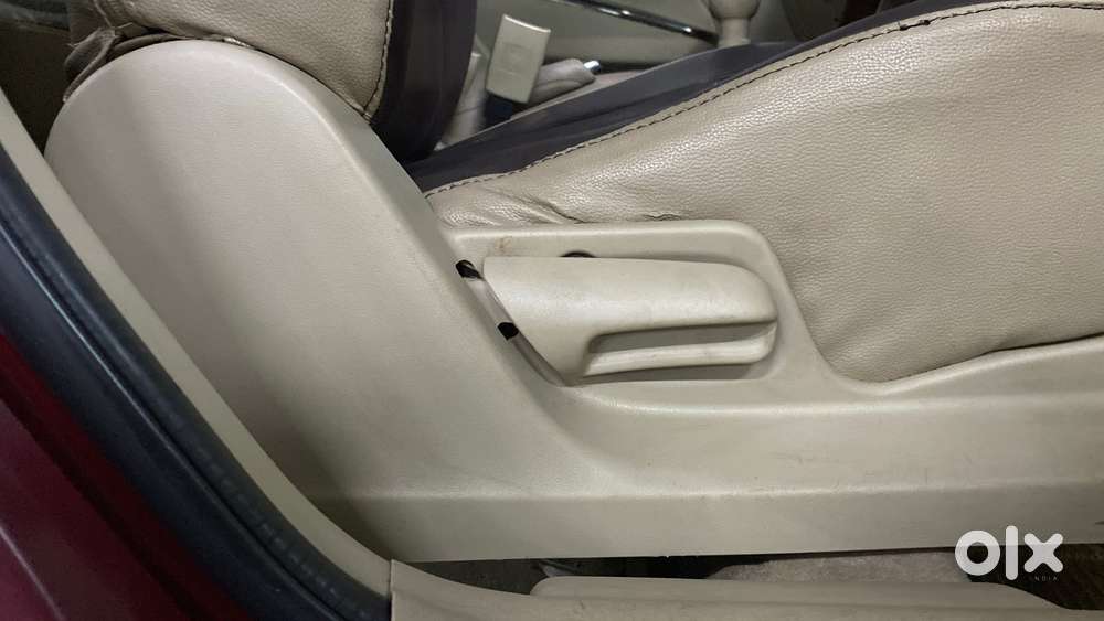 Maruti Suzuki Swift Dzire 1.2 Vxi Bsiv, 2017, Petrol