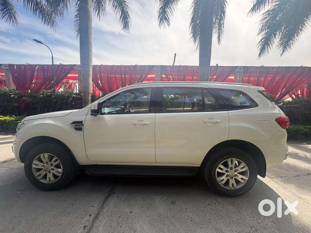 4x4 Ford Endeavour 2016 Diesel 78000 Km Driven