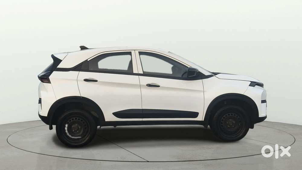 Tata Nexon Smart Plus S 1.2 Revotron Petrol 5 Mt, 2024, Petrol