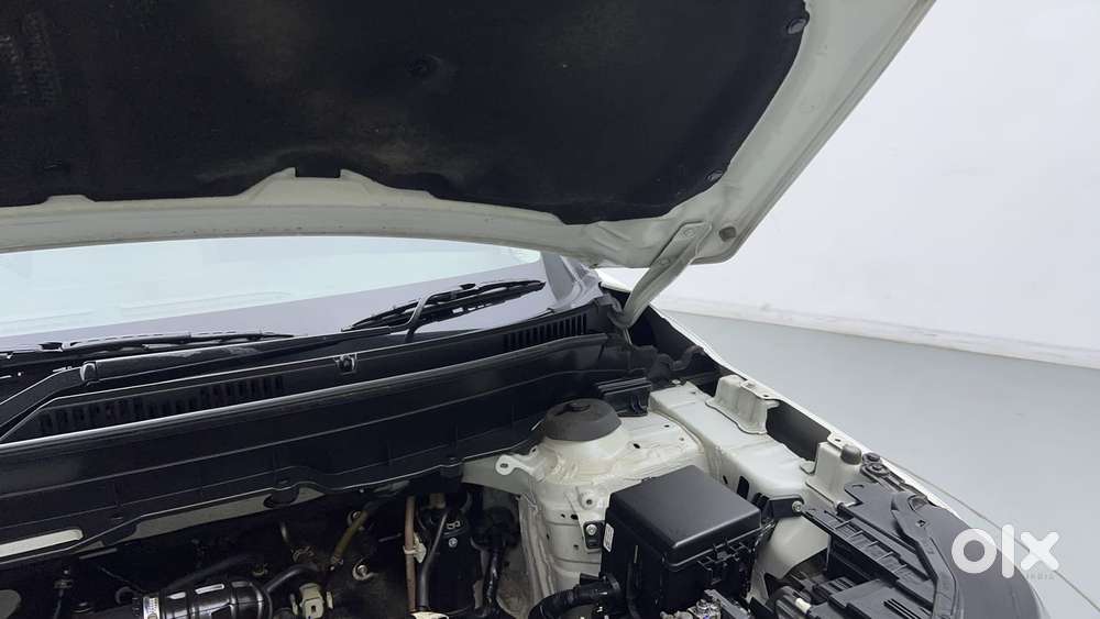 Maruti Suzuki Brezza Zxi Plus At, 2022, Petrol