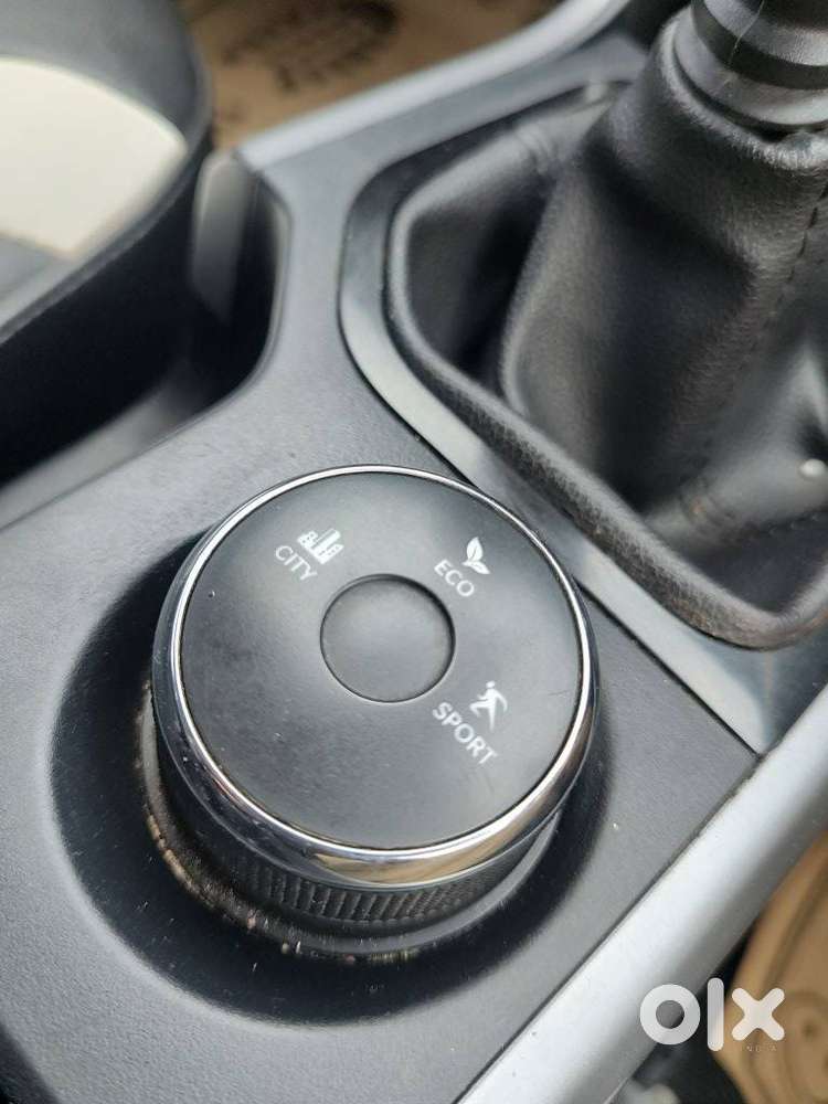 Tata Nexon 1.5 Revotorq Xm (s), 2021, Diesel