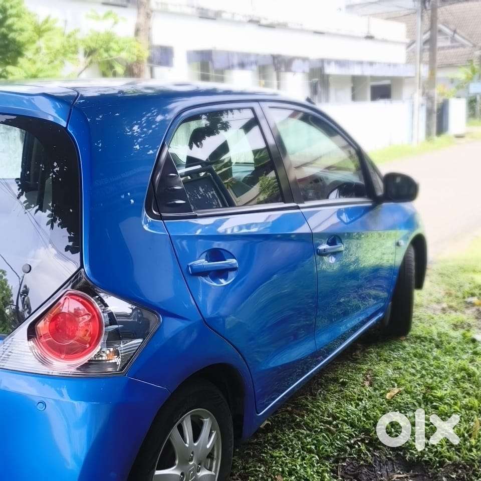 Honda Brio V Mt, 2012, Petrol