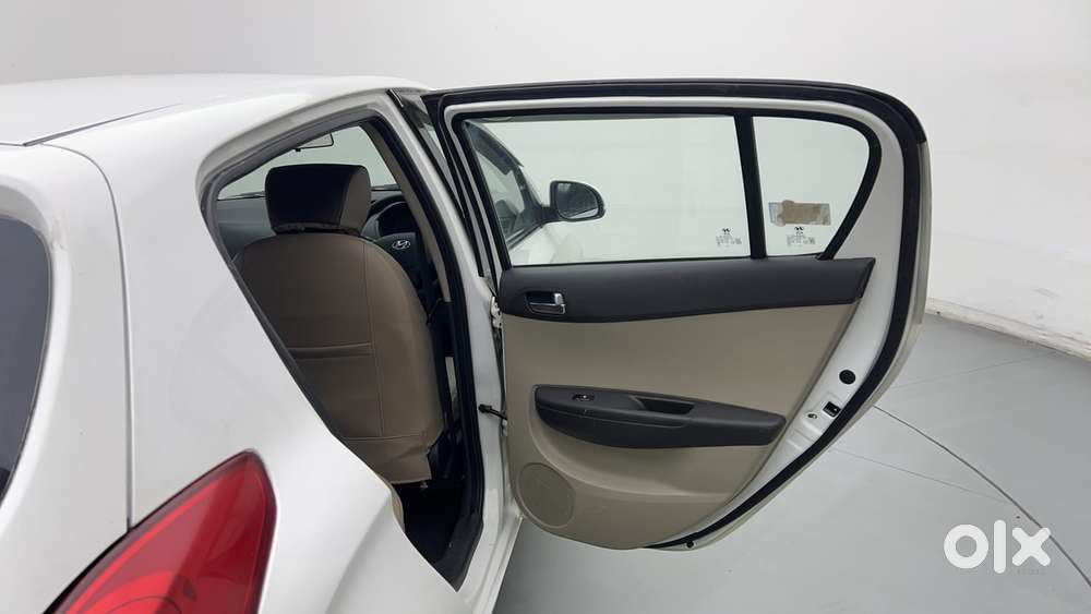 Hyundai I20 2012-2014 Magna Optional 1.2, 2012, Cng & Hybrids