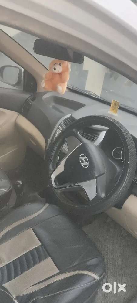 Hyundai Eon Sportz 2012