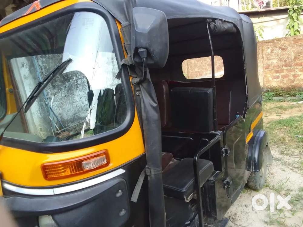 Bajaj Auto Rickshaw