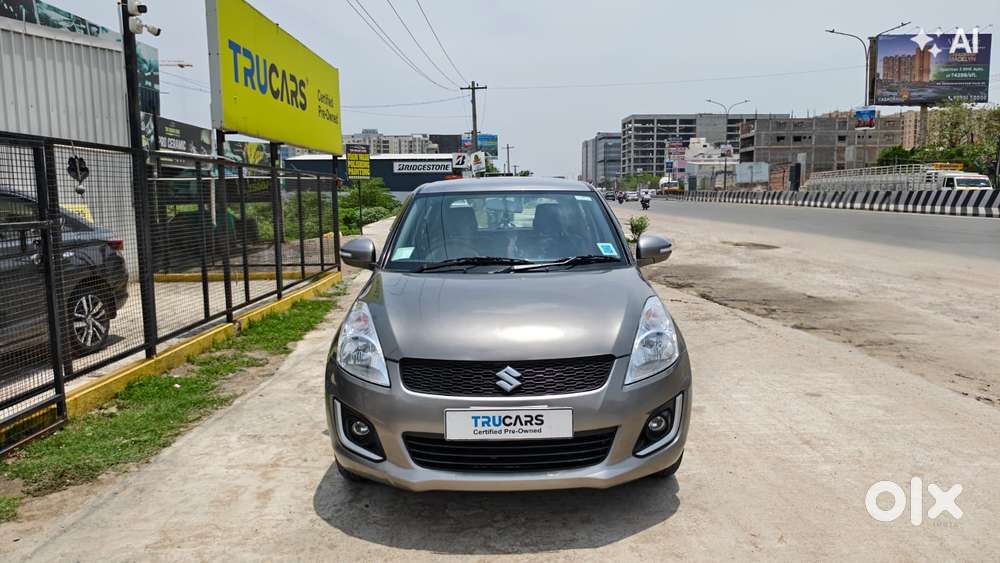 Maruti Suzuki Swift Vxi + Manual, 2017, Petrol