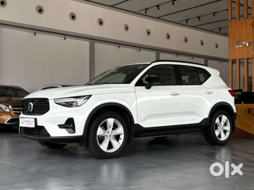 Volvo Xc40 B4 Ultimate, 2023, Petrol