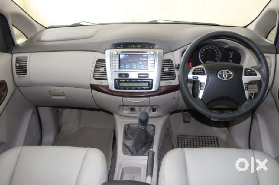 Toyota Innova 2.5 V 7 Str, 2014, Diesel