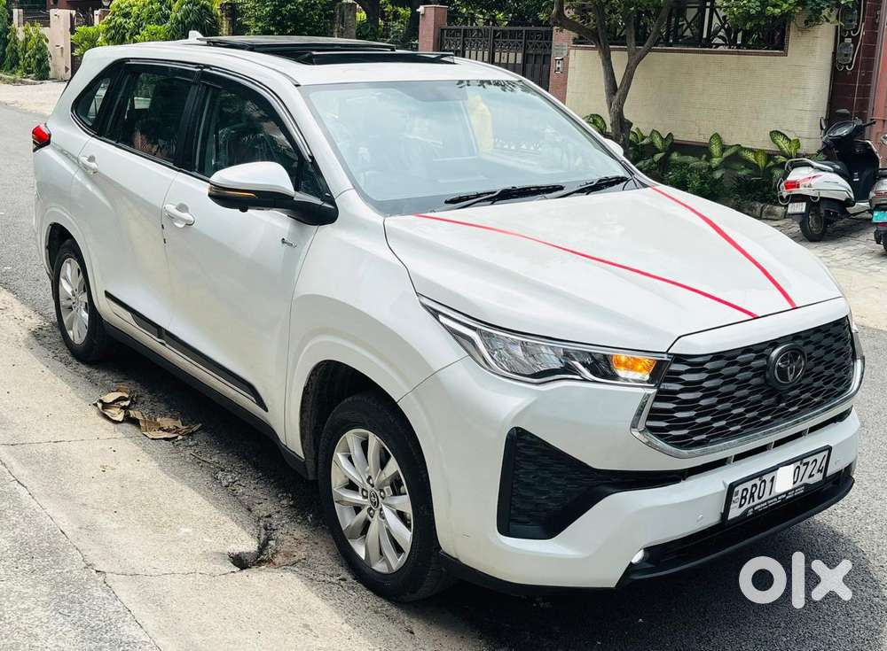 Toyota Innova Hycross 2.0 Vx (o) Hybrid 7 Str, 2026, Petrol