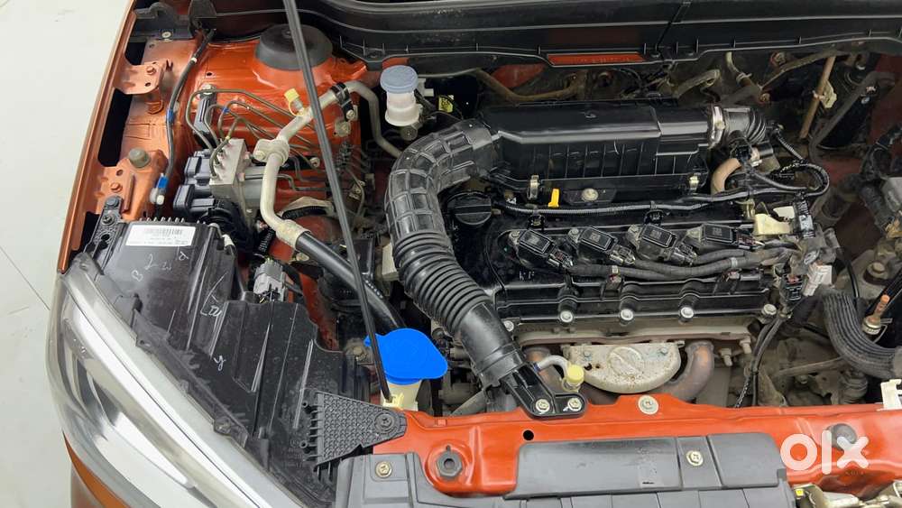Maruti Suzuki Vitara Brezza 1.5 Zxi Plus At, 2021, Petrol