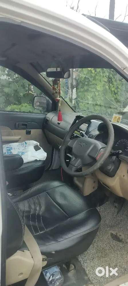 Chevrolet Tavera Neo 2015