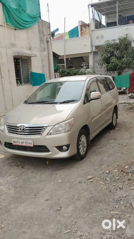 Toyota Innova 2013 Diesel 2nd Owner