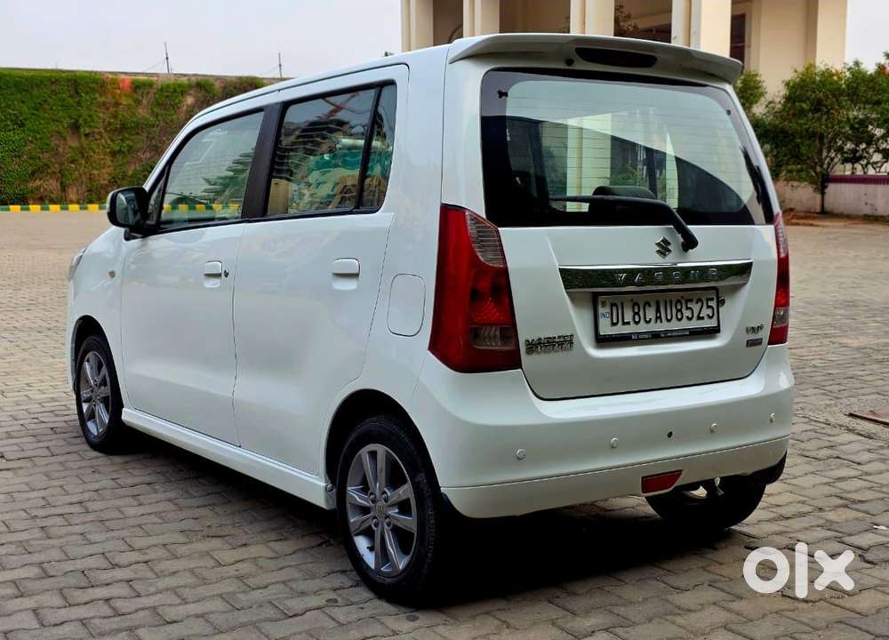 Maruti Suzuki Wagon R Stingray 1.0 Vxi Plus Amt, 2018, Cng & Hybrids