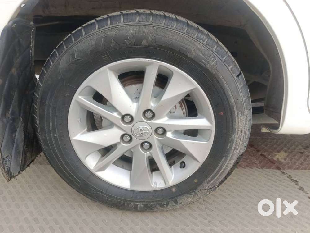Toyota Innova Crysta 2.4 Gx Mt, 2024, Diesel