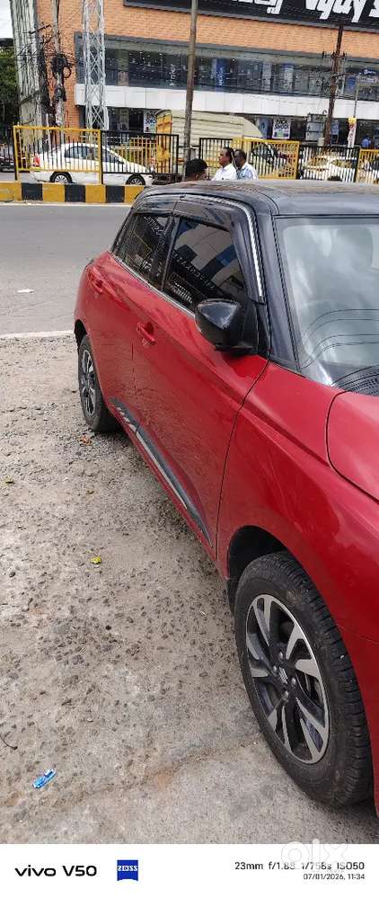 Maruti Suzuki Swift Zxi 2024