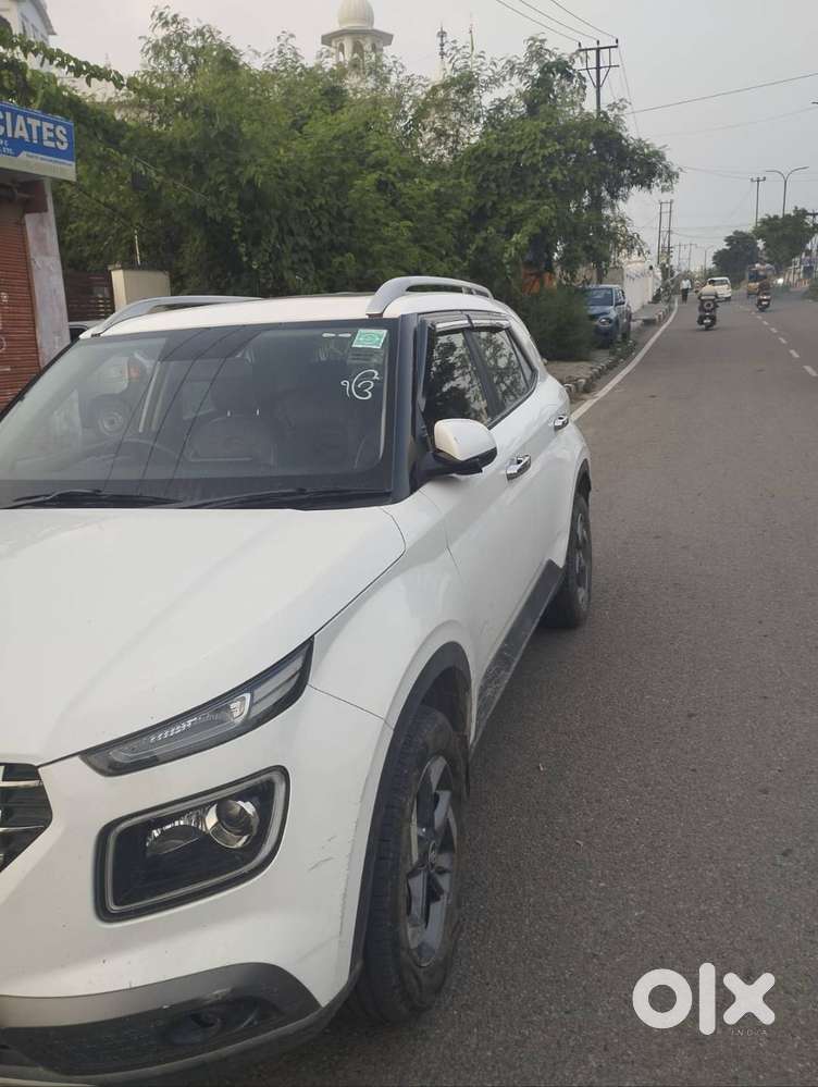 Hyundai Venue Diesel 2020
