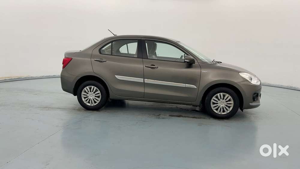 Maruti Suzuki Dzire Vdi Amt, 2017, Diesel