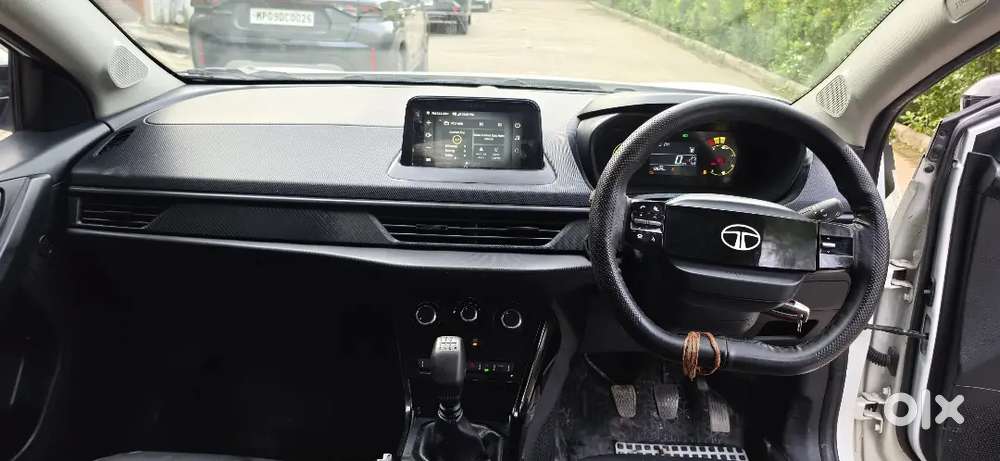 Tata Nexon Smart Plus 2025
