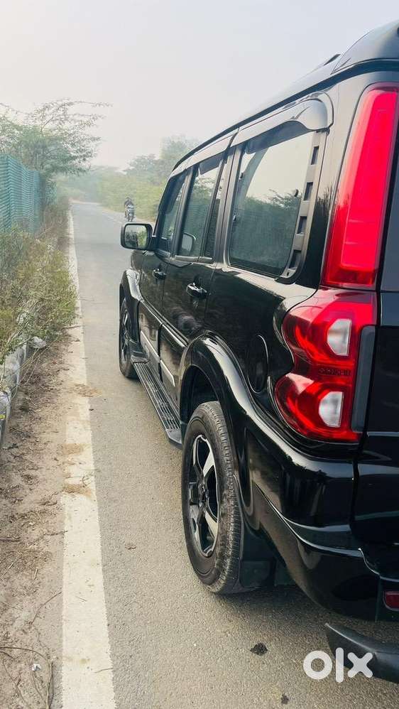Mahindra Scorpio Classic 2024 Diesel 22000 Km Driven