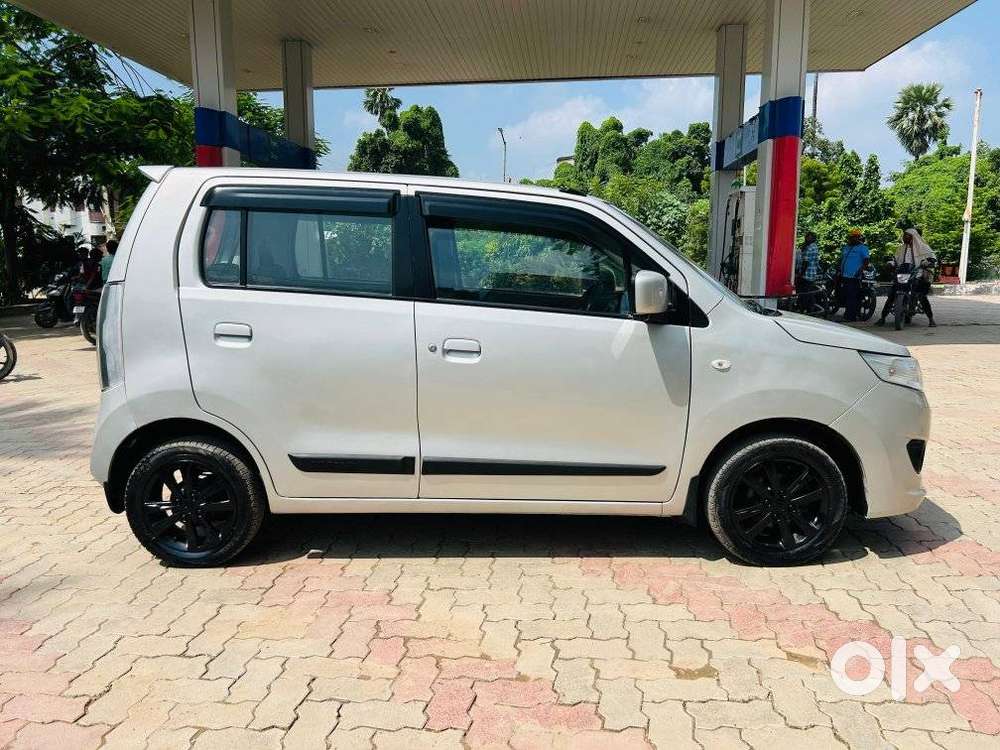 Maruti Suzuki Stingray Vxi, 2017, Petrol