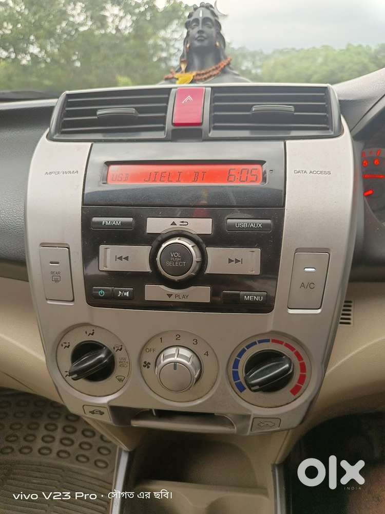 Honda City 1.5 V 2012