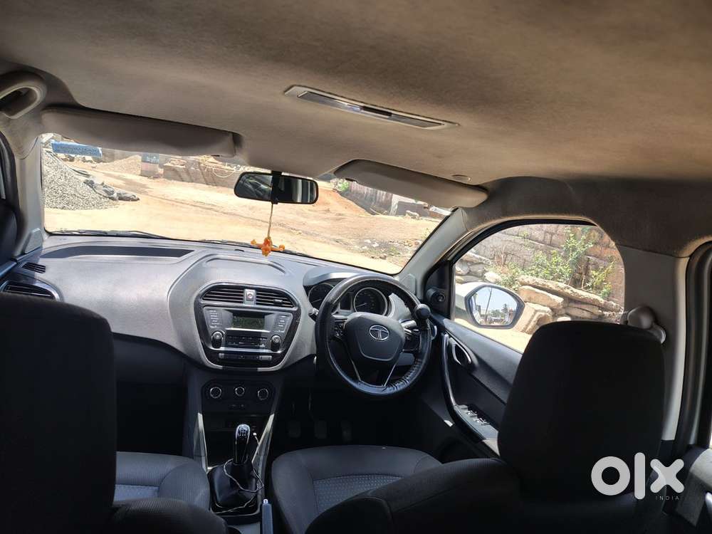 Tata Tigor Petrol 2017