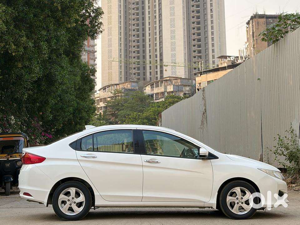 Honda City 2011-2013 1.5 V At Sunroof, 2014, Petrol