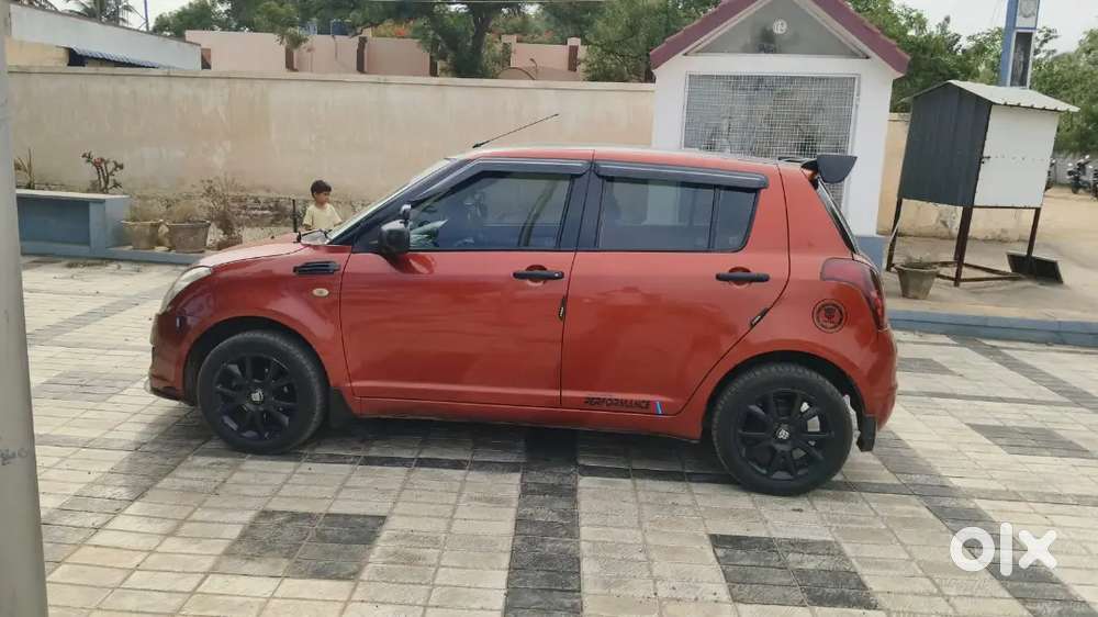Maruti Suzuki Swift Petrol 2009