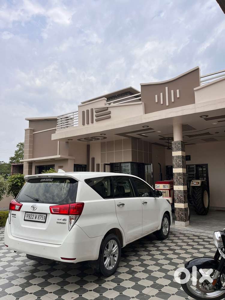 Toyota Innova Crysta 2019