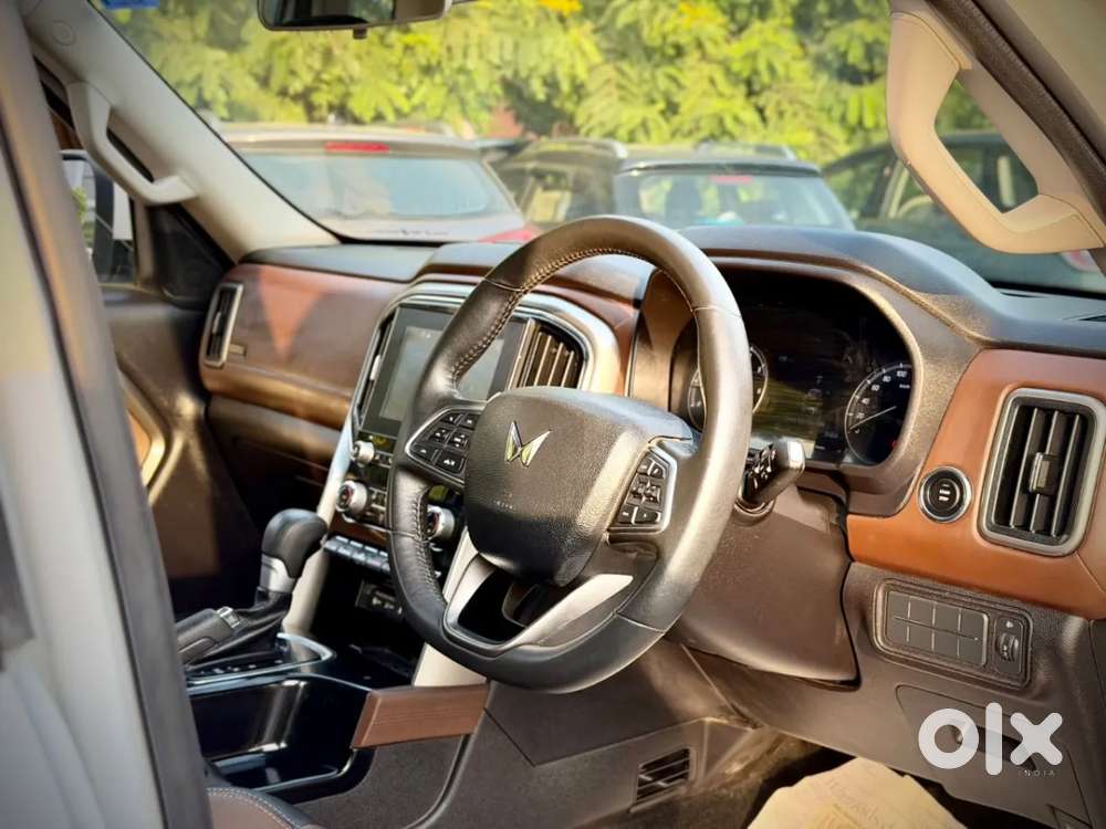 Mahindra Scorpio N Z8 Petrol At 7 Str, 2024, Petrol