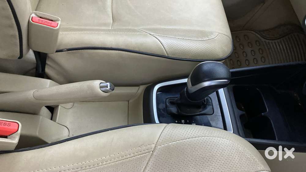 Maruti Suzuki Swift Dzire Amt Zxi, 2020, Petrol