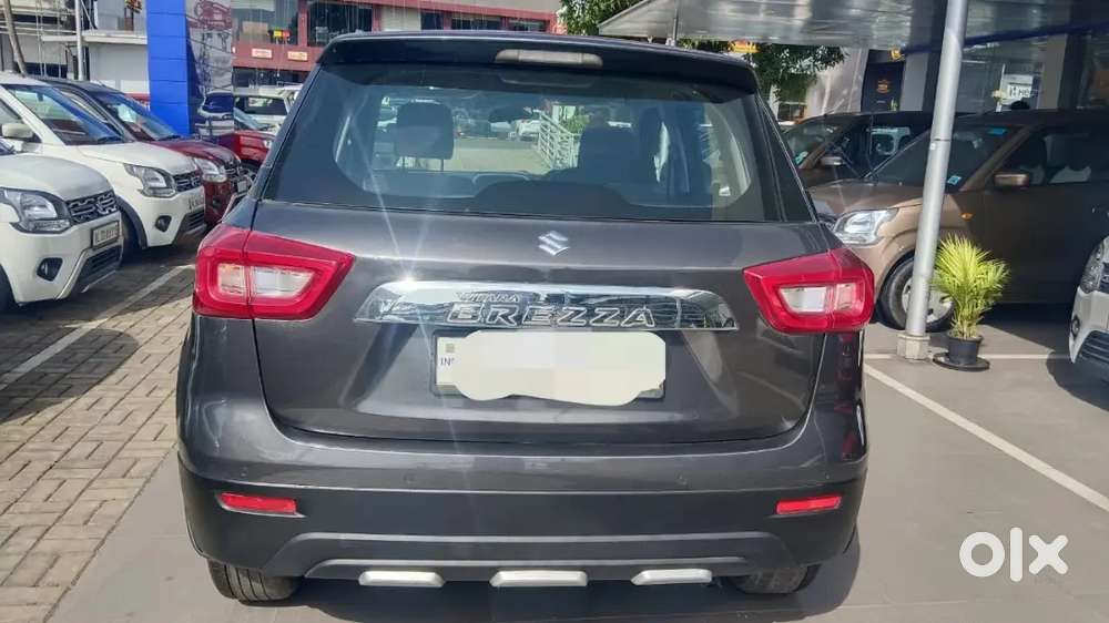 Maruti Suzuki Brezza Lxi 2022