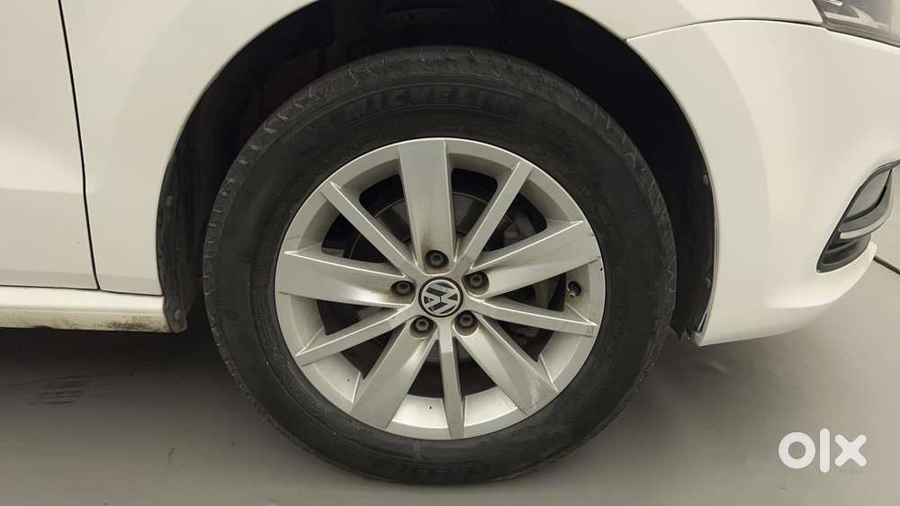 Volkswagen Polo 2009-2013 Petrol Highline 1.2l, 2016, Petrol