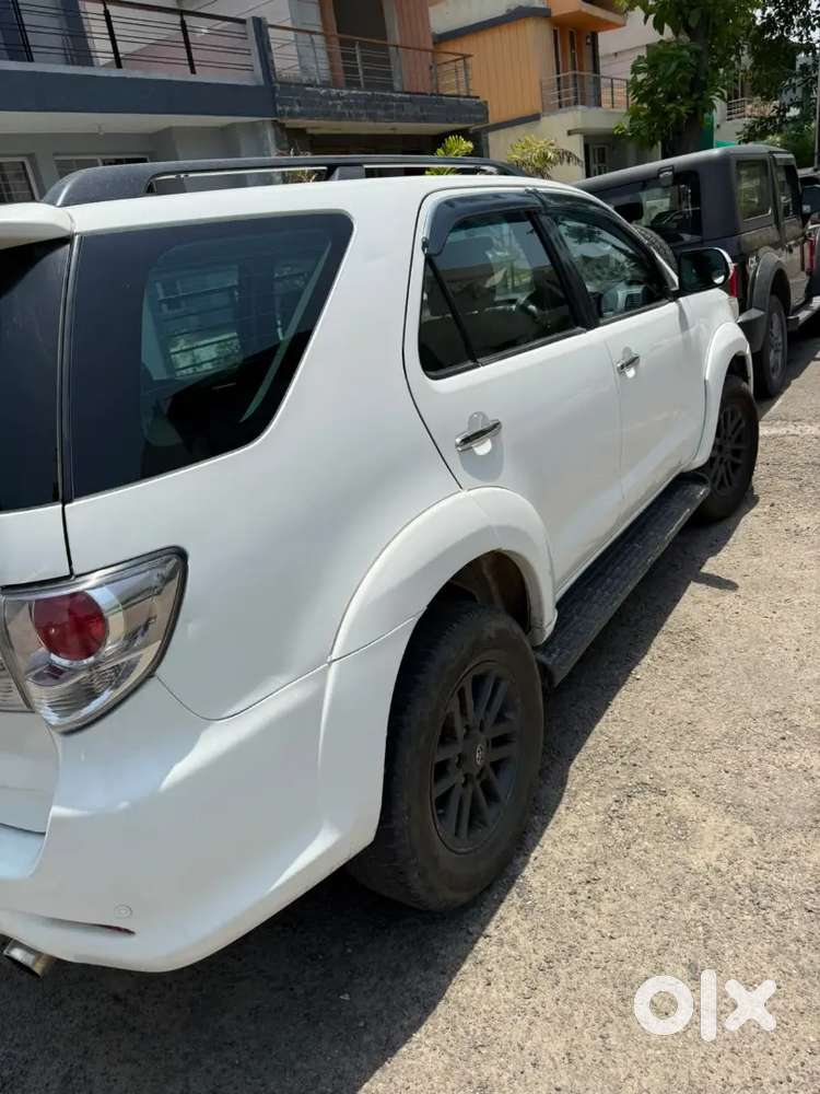 Toyota Fortuner 2012 Diesel Manual