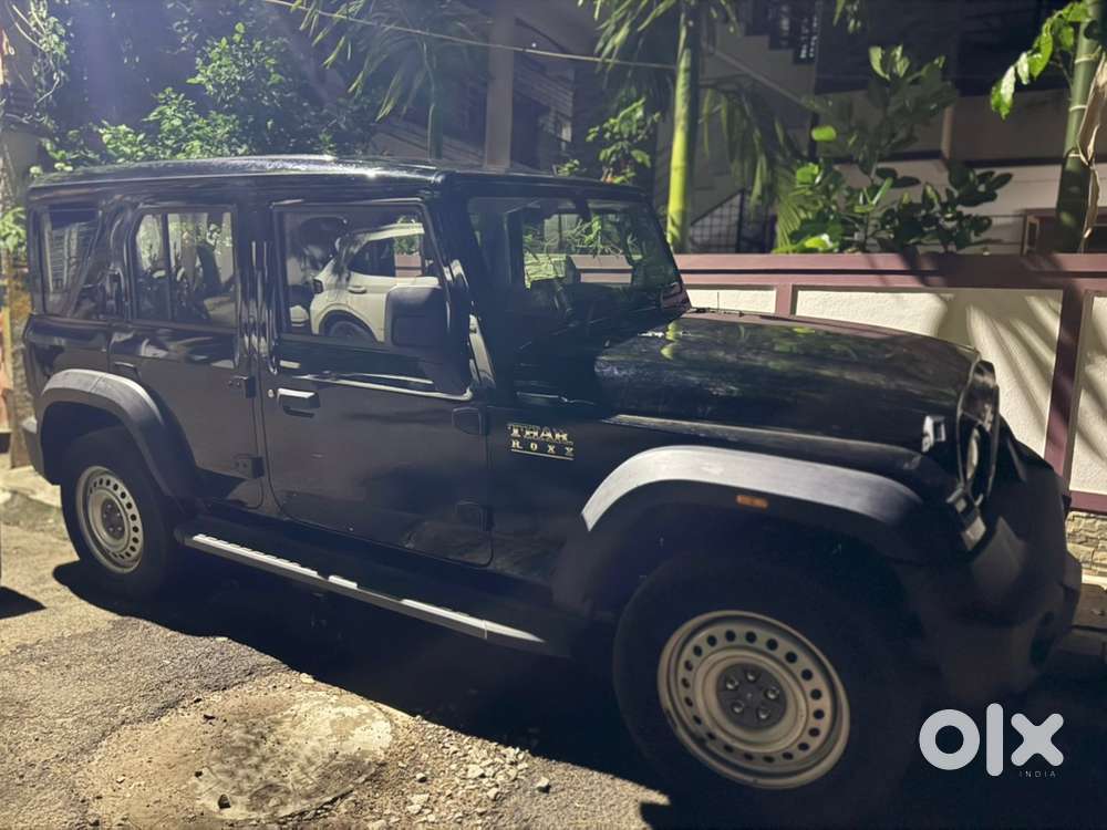 Mahindra Thar Roxx Petrol 2026