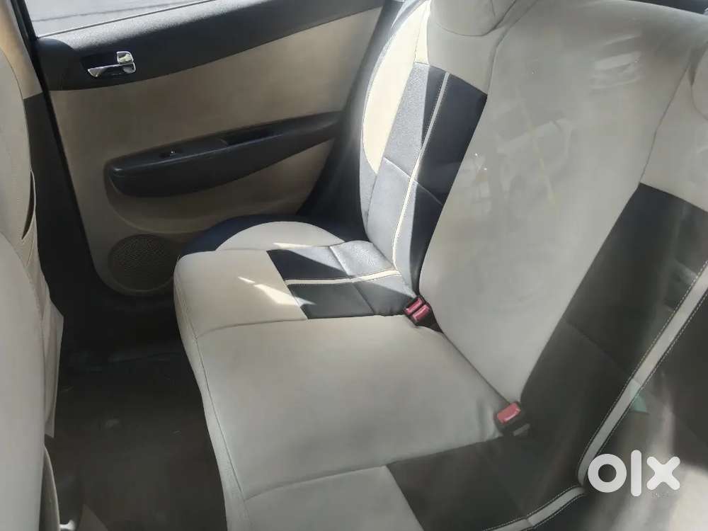 Hyundai I20 2012 Petrol 118000 Km Driven