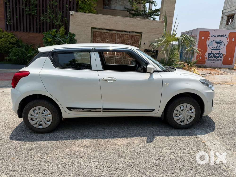 Maruti Suzuki Swift Lxi Option, 2023, Petrol