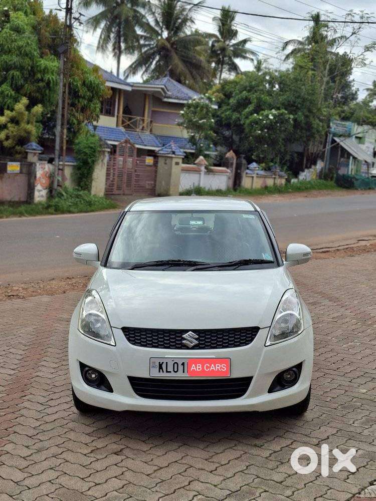 Maruti Suzuki Swift Vxi + Manual, 2014, Petrol