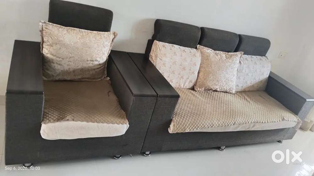 Sofa set 3+1+1