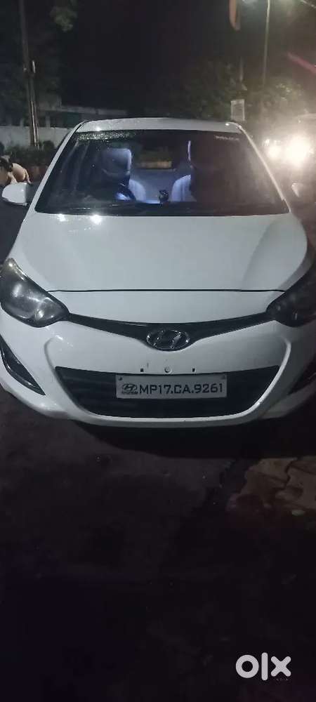 Hyundai I20 2013 Petrol 65000 Km D Riven