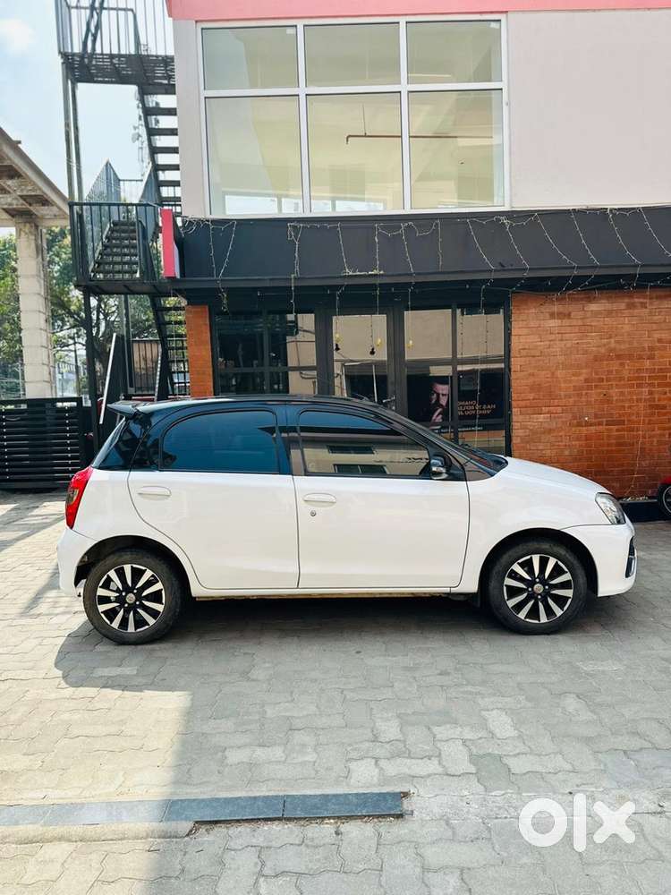 Toyota Etios Liva V Limited, Manual, 2019