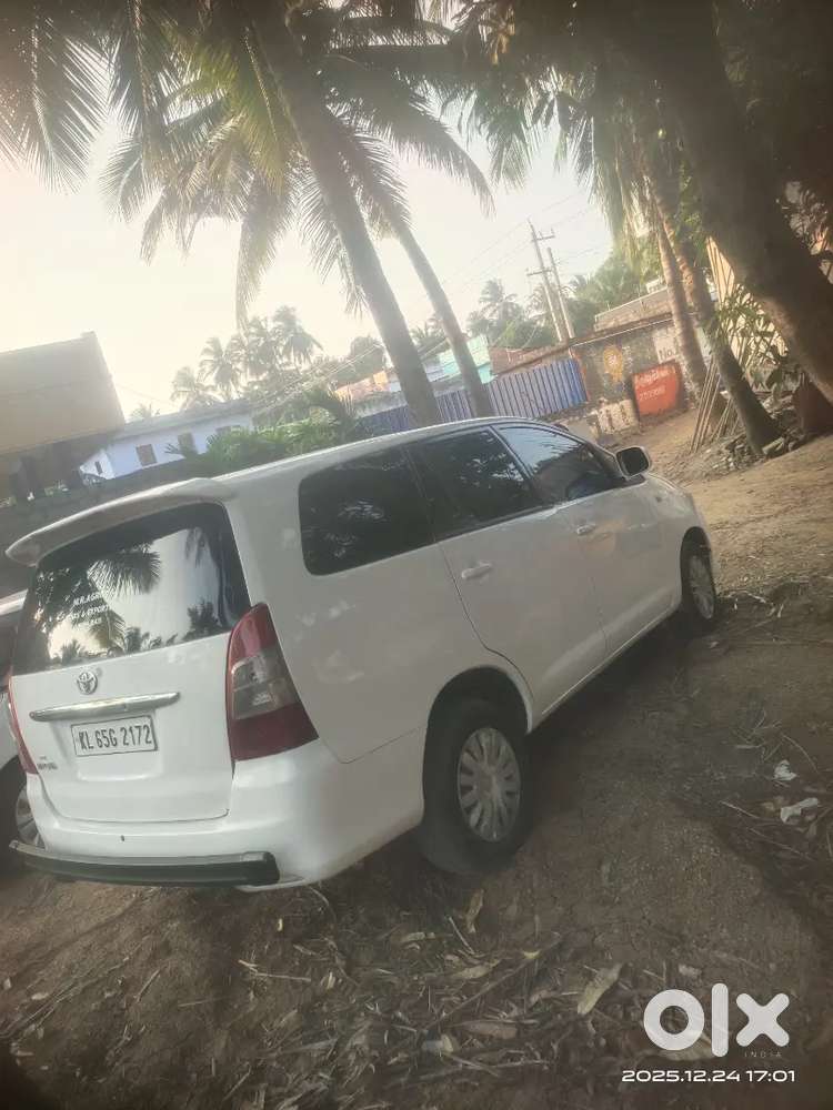 Toyota Innova 2005 Diesel Model For Sale.