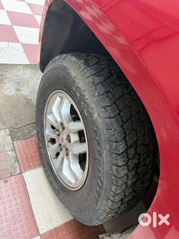 Mahindra Tuv 300 T8 2016 Diesel Manual