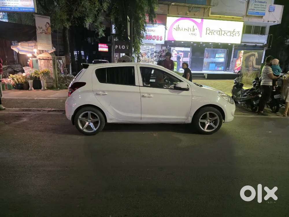 Hyundai I20 2012 Petrol 120000 Km Driven