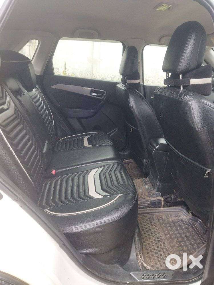Maruti Suzuki Brezza Zdi+ Dual Tone, 2018, Diesel