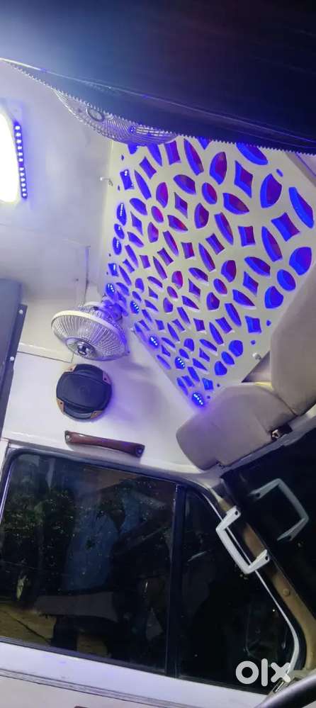 Tata Winger Deluxe 2018