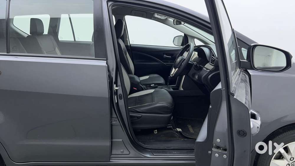 Toyota Innova Crysta [2020-ongoing] 2.7 Gx At 7 Str, 2017, Petrol