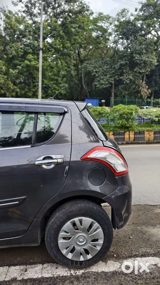 Maruti Suzuki Swift Vxi 2017