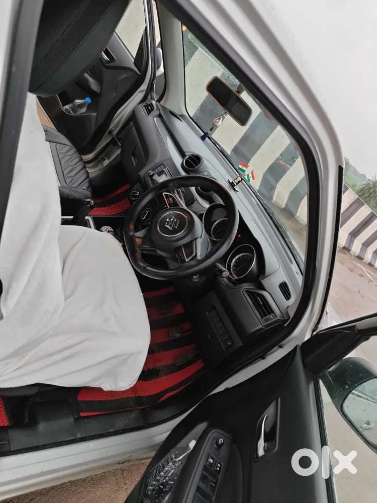 Maruti Suzuki Swift Vxi 2020